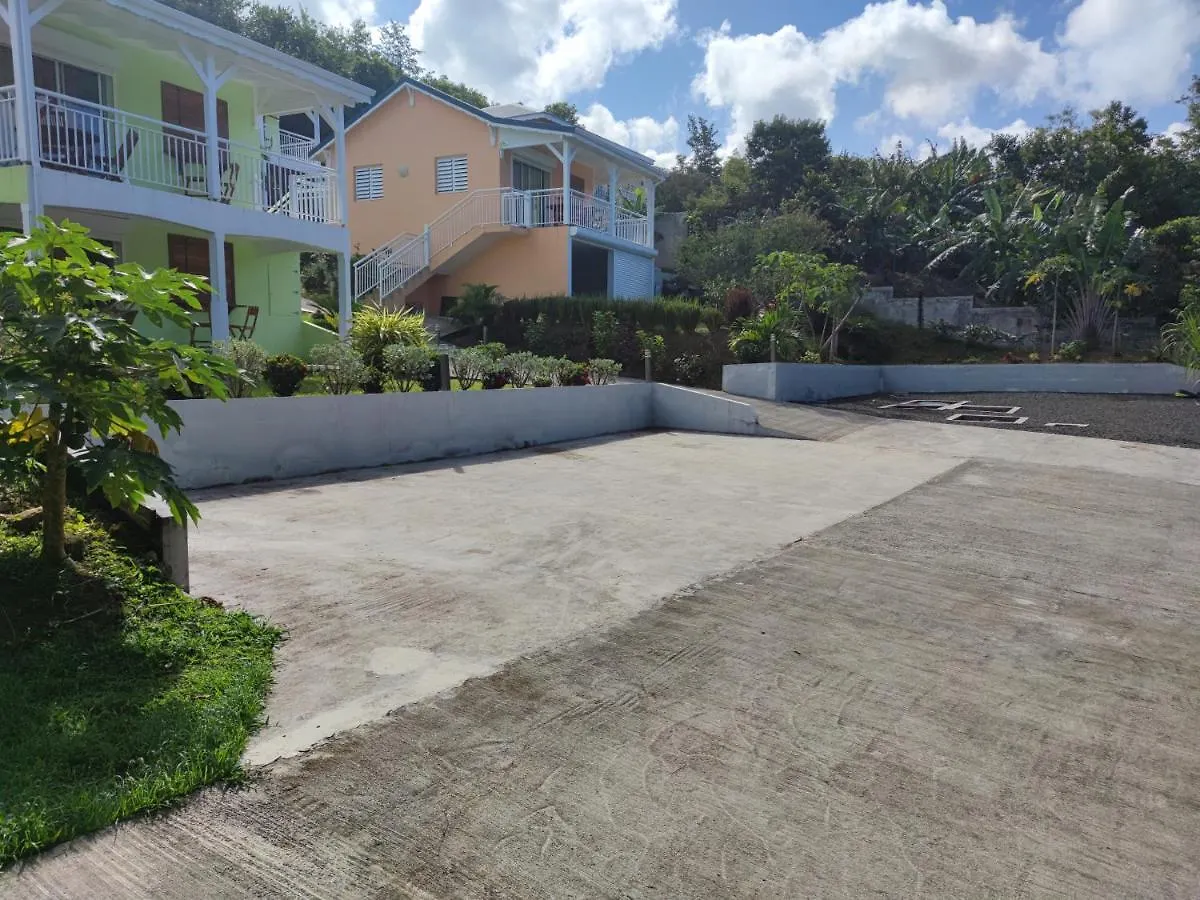 Gite Zozio Kreyol Pointe-Noire 0*,